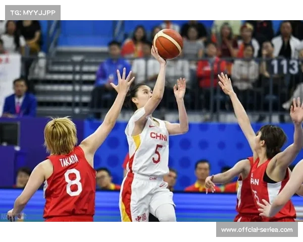 楚思雨蝉联全国青年锦标赛女子76公斤级总成绩冠军 展现超强实力 楚思雨蝉联全国青年锦标赛女子76公斤级总成绩冠军 展现超强实力