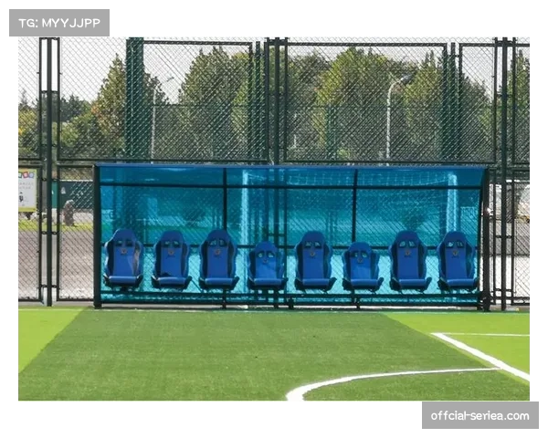 新专业足球场设计理念曝光,强调替补席与现场大屏幕数据展示的即时性,辅助战术转换